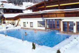 Rakouský hotel Neustift s bazénem